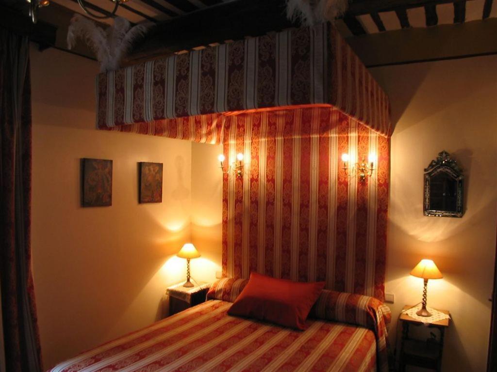Saint-Bonnet-du-Gard Bize De La Tour B&B 객실 사진